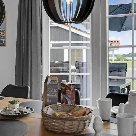 Marina Fiskenaes بيت للعطل