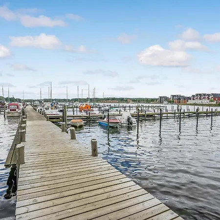 بيت للعطل Marina Fiskenaes *